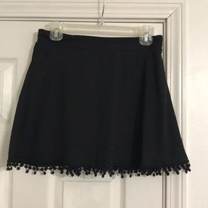 Xhilaration black skort